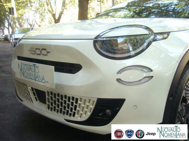 FIAT 600 Hybrid 110CV DCT6 MHEV La Prima NAVI / TELECAMERA