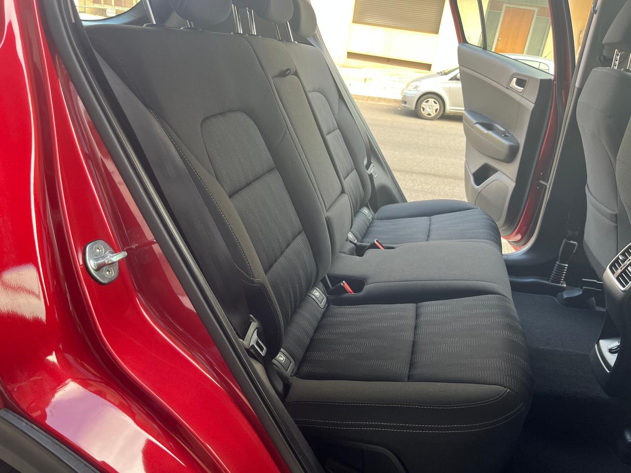 Kia Sportage 1.6 CRDI 136 CV 2WD Mild Hybrid Urban