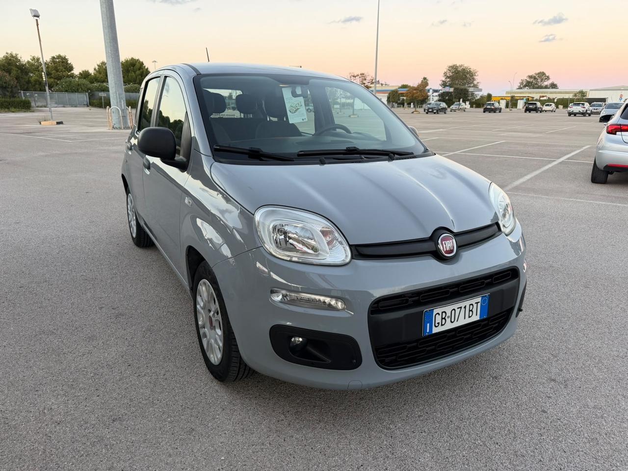 Fiat Panda 1.0 69CV BENZ-Hybrid 2020nuova garanzia
