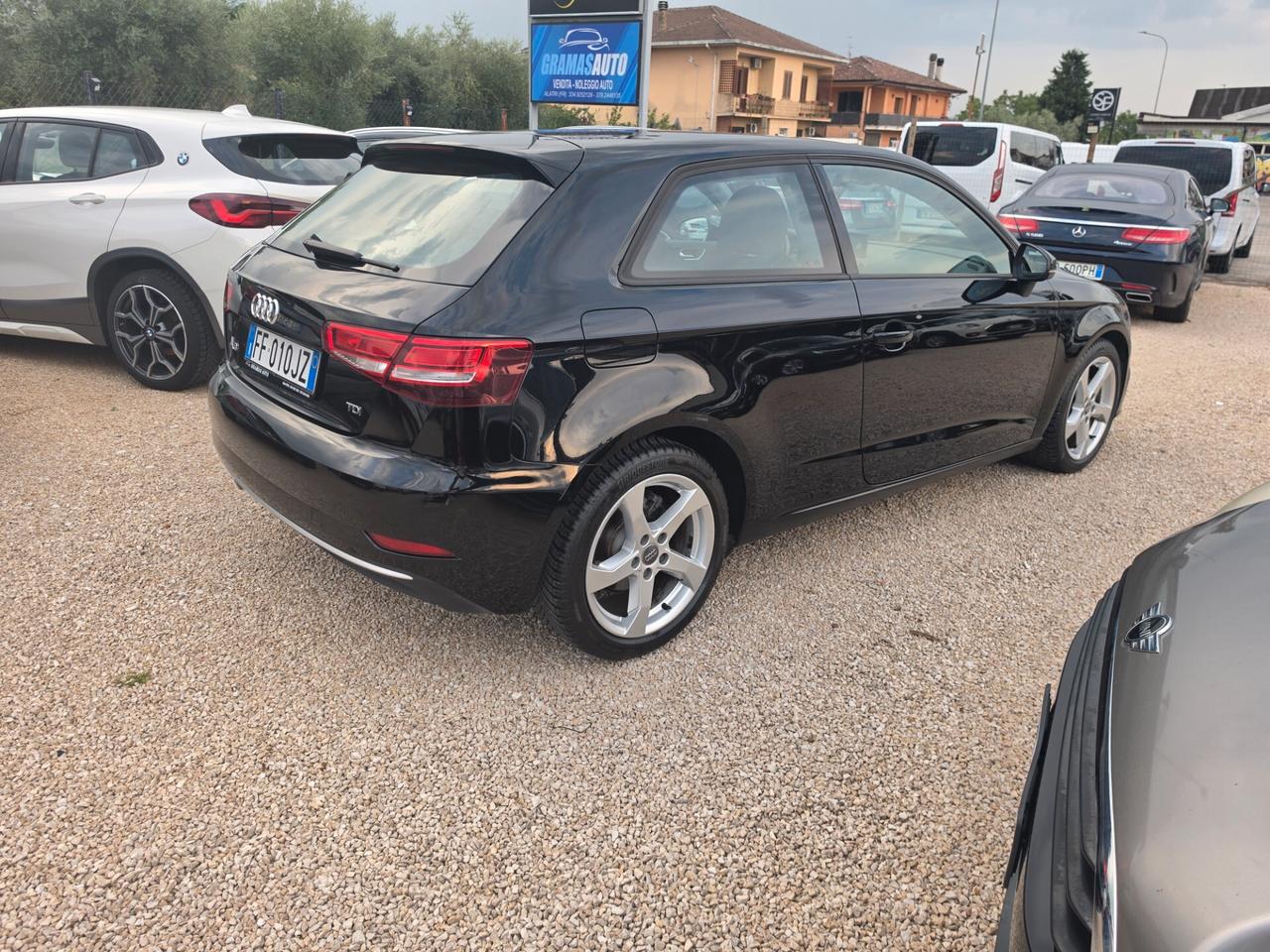 Audi A3 1.6 TDI S tronic Business neopatentati automatico