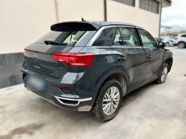 VW T-Roc 1.0 TSI 110CV - 2021 Incidentata