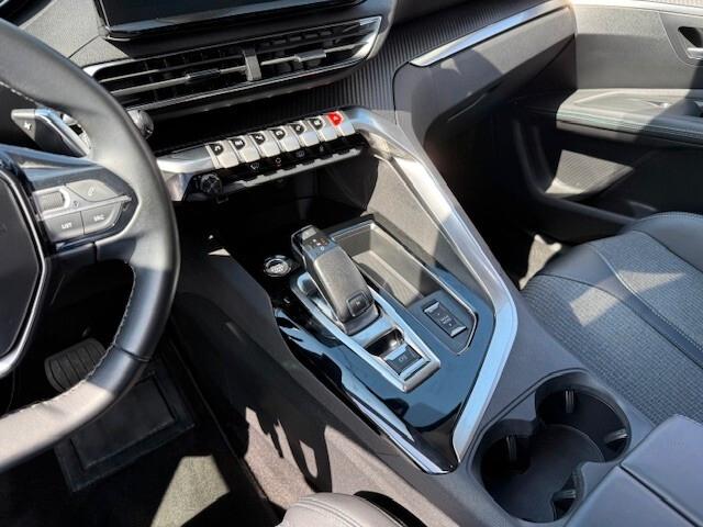Peugeot 3008 BlueHDi 130 S&S EAT8 Allure