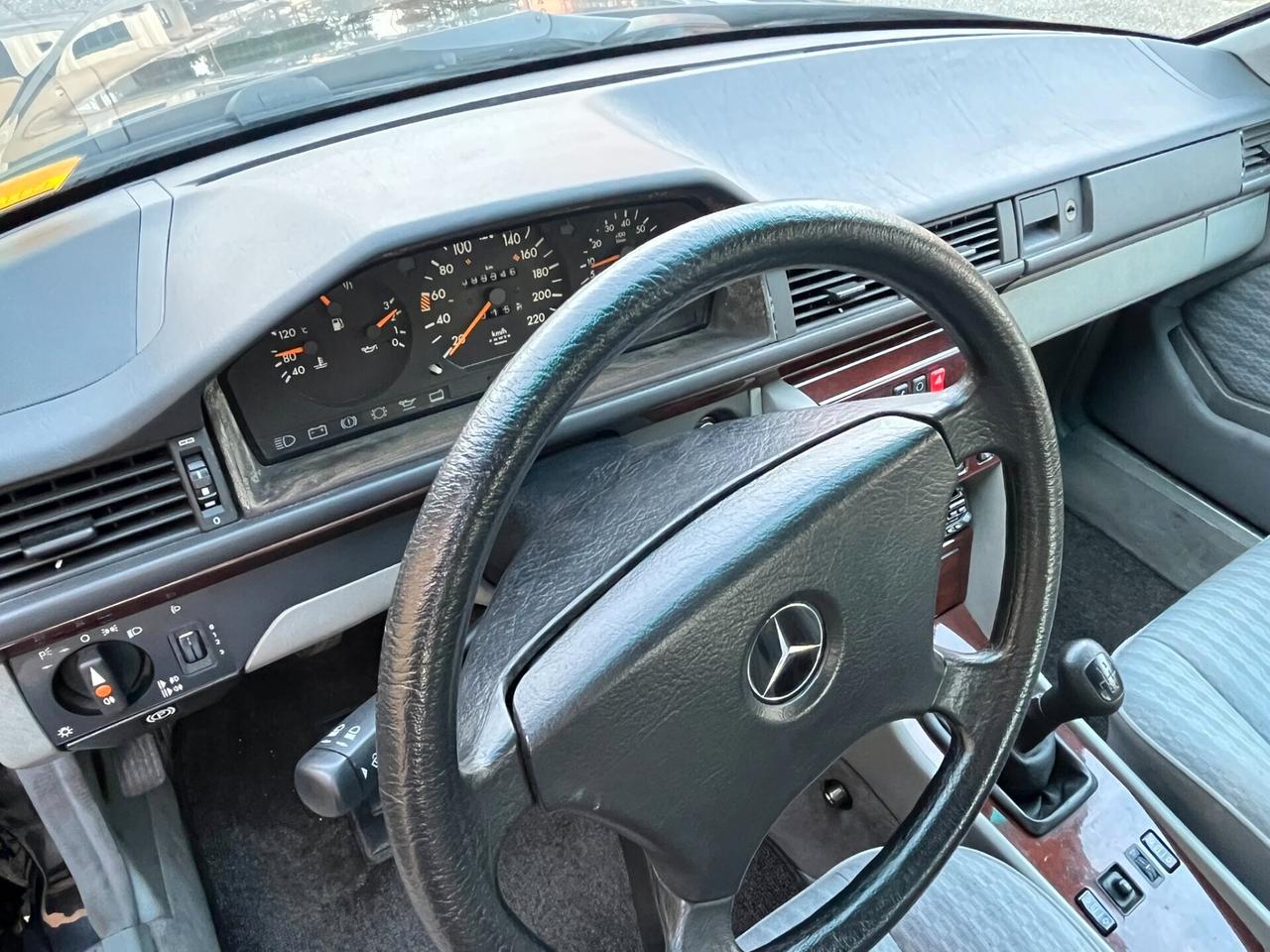 Mercedes 200CE - 99000KM - UNIPRO' - CRS ASI