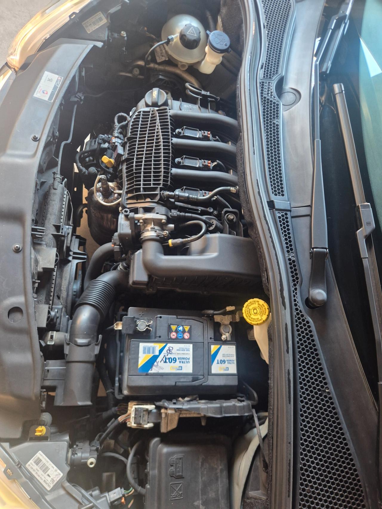 PEUGEOT 208 1.2 ALLURE 2017 E6 NEO PATENTATI