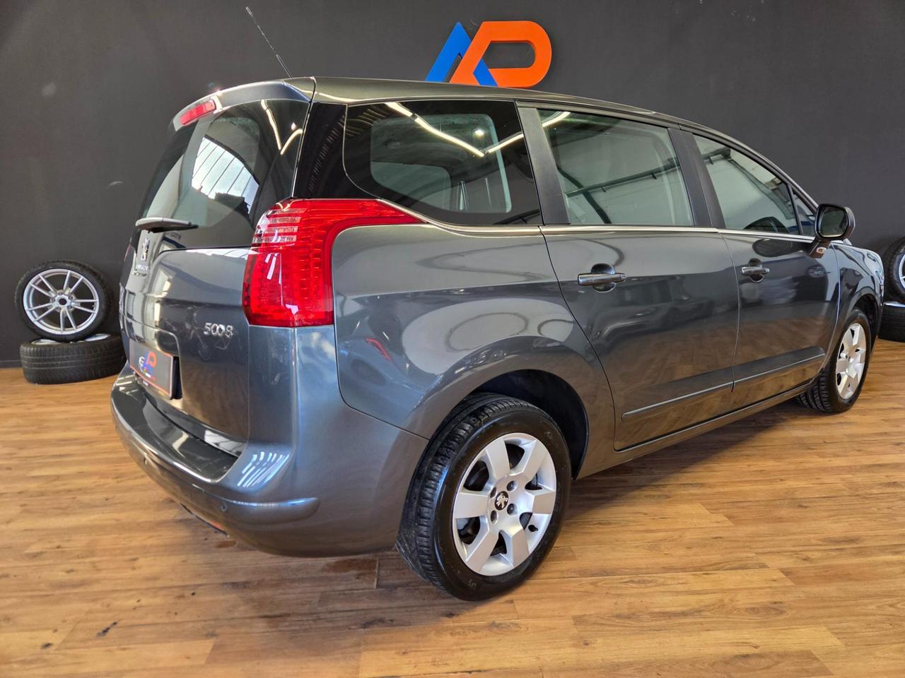 Peugeot 5008 5008 1.6 hdi 8v Business 115cv