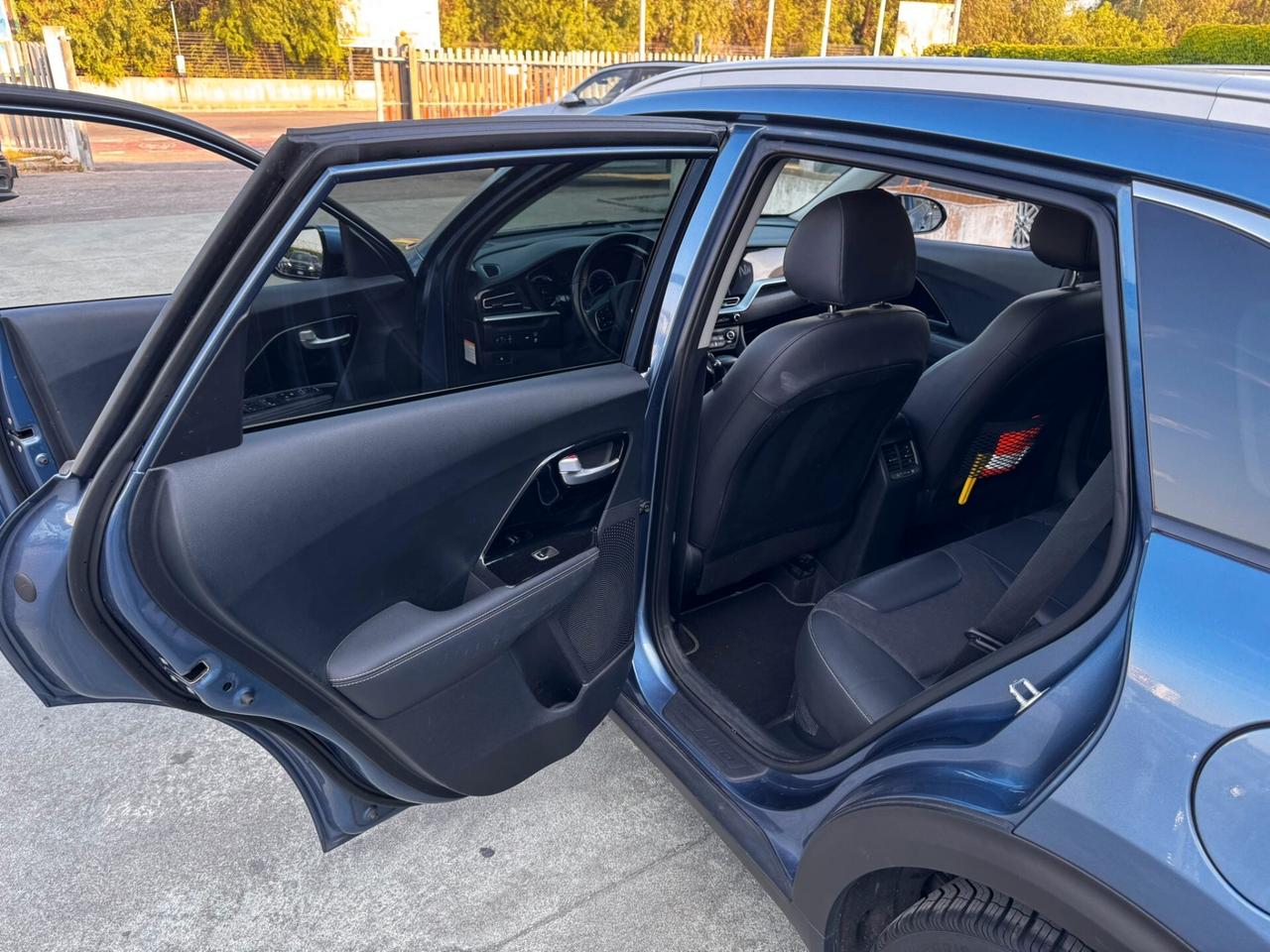 KIA NIRO 1.6 FULL HYBRID STYLE 2020 RETROCAMERA