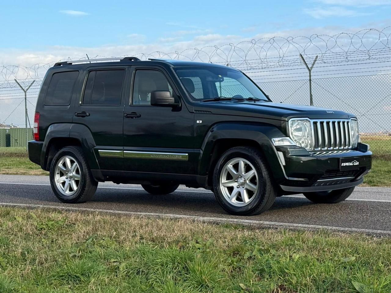 Jeep Cherokee 2.8 CRD Limited Auto UNIPRO