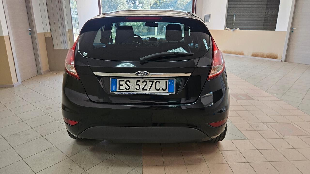 Ford Fiesta 1.5 TDCi 75CV 5 porte Titanium
