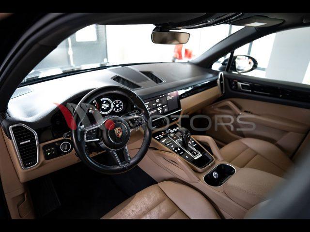 PORSCHE Cayenne 3.0 V6