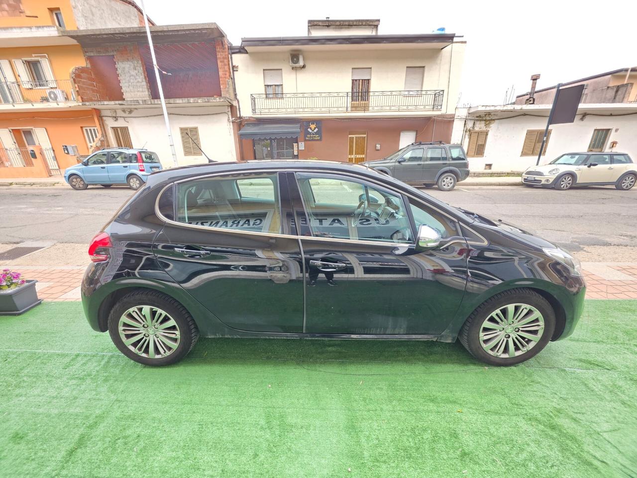 Peugeot 208 BlueHDi 100 S&S 5 porte Active