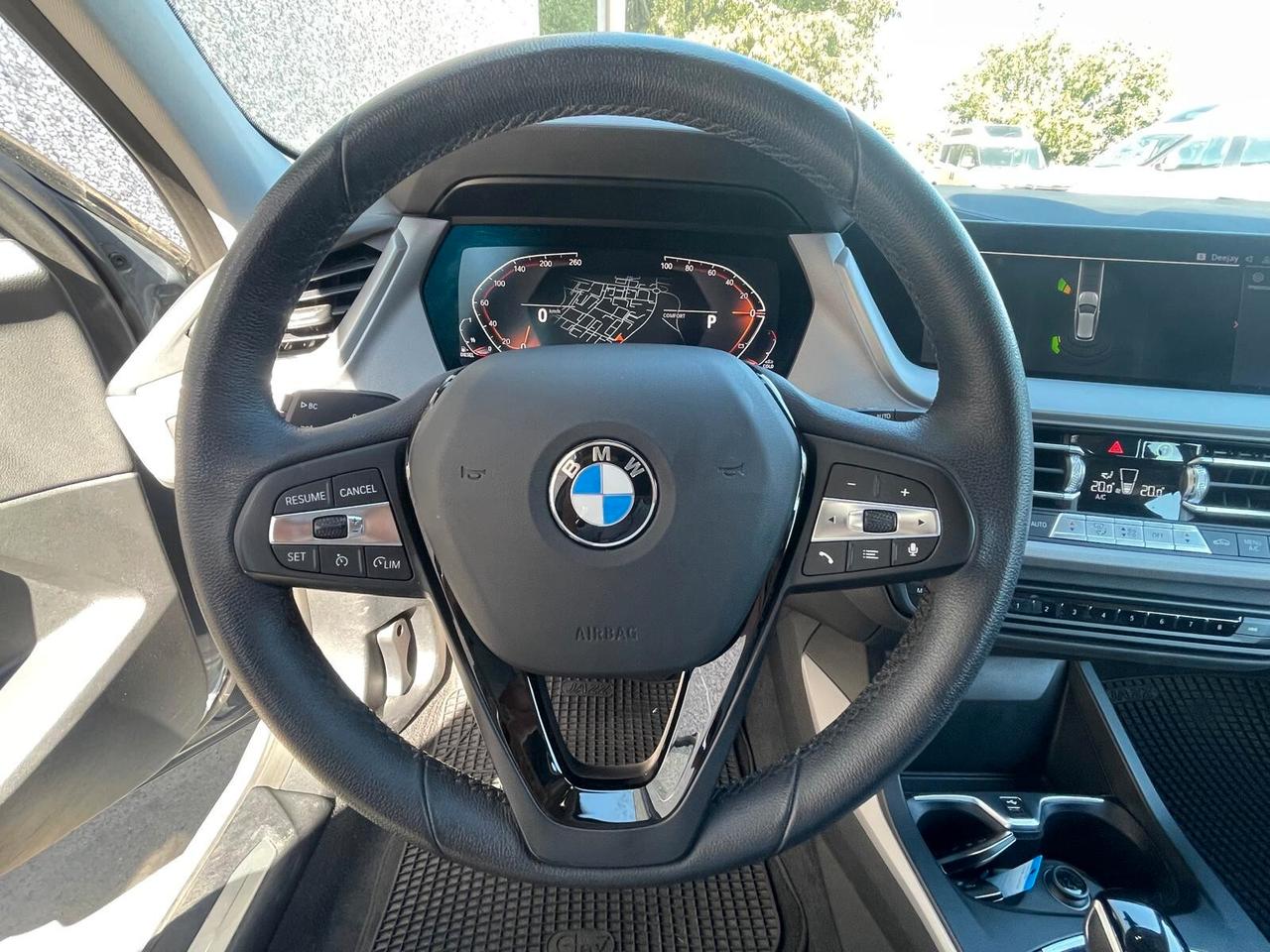 Bmw (F40) 118d 5p. Business advantage