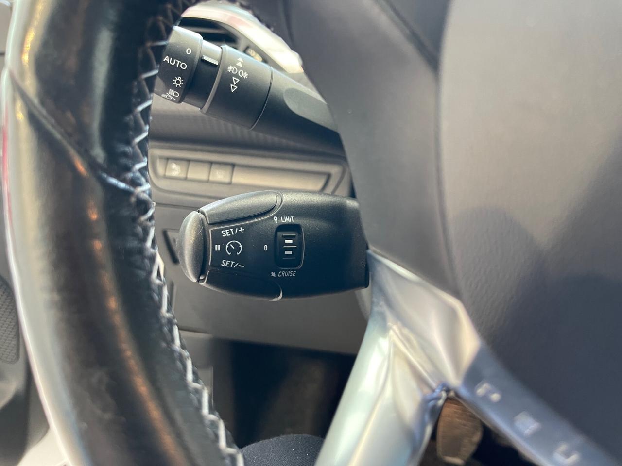 Peugeot 2008 PureTech Turbo 110 S&S Allure