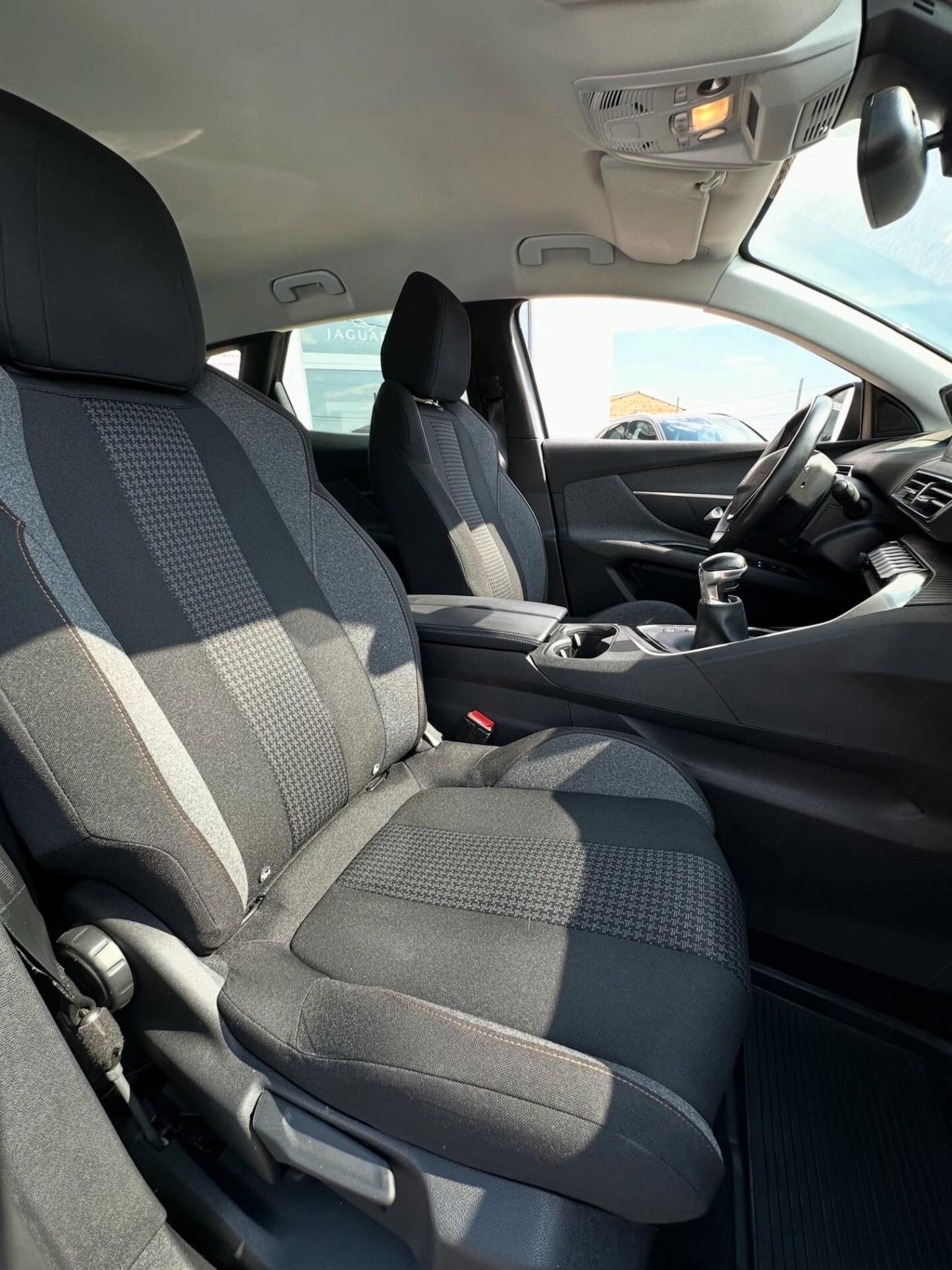Peugeot 3008 BlueHDi 130 S&S Active Pack