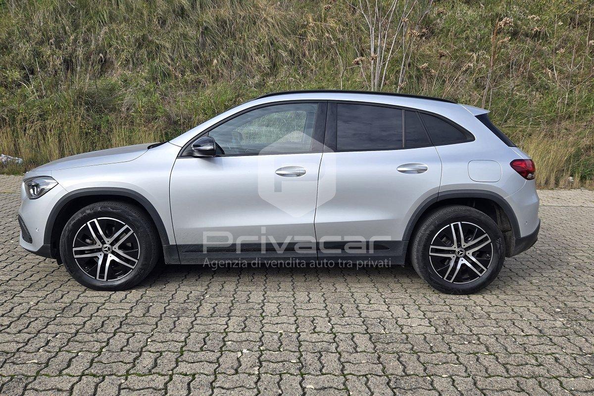 MERCEDES GLA 200 d Automatic 4Matic Premium