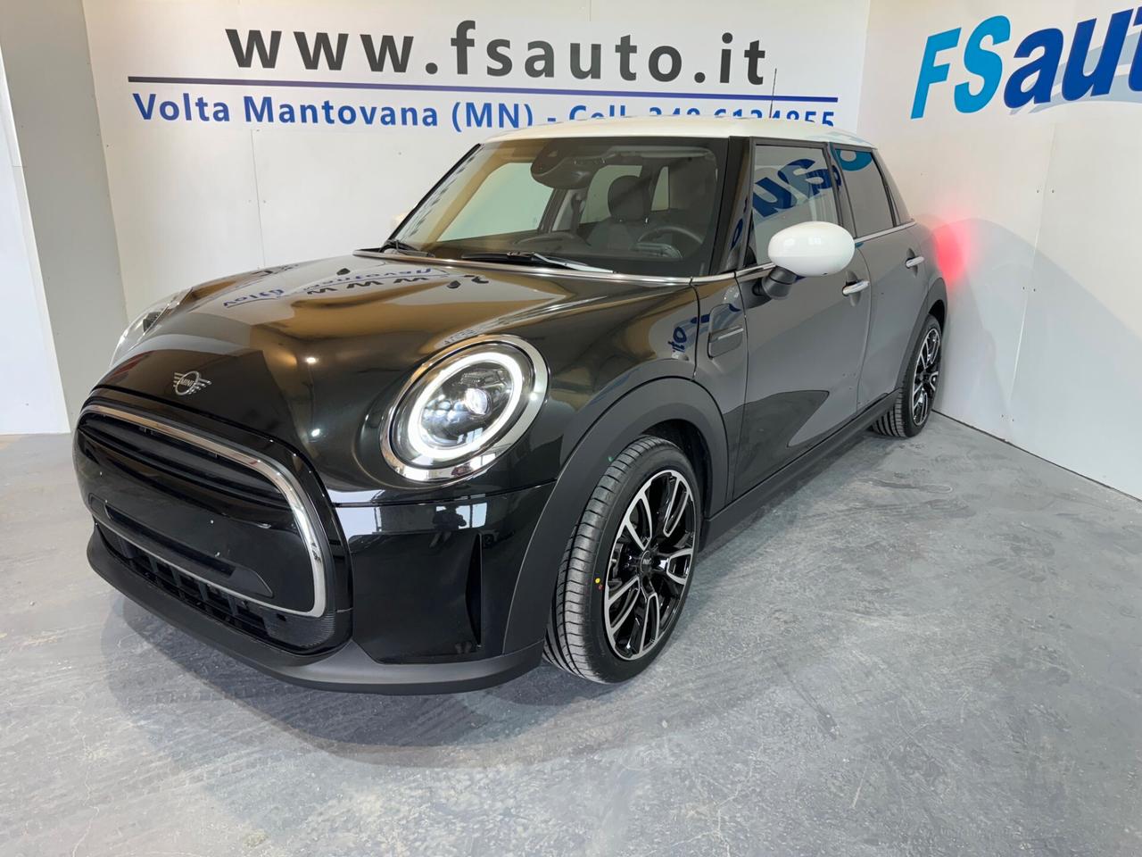 Mini 1.5 Cooper Essential 5 porte - Pronta consegna