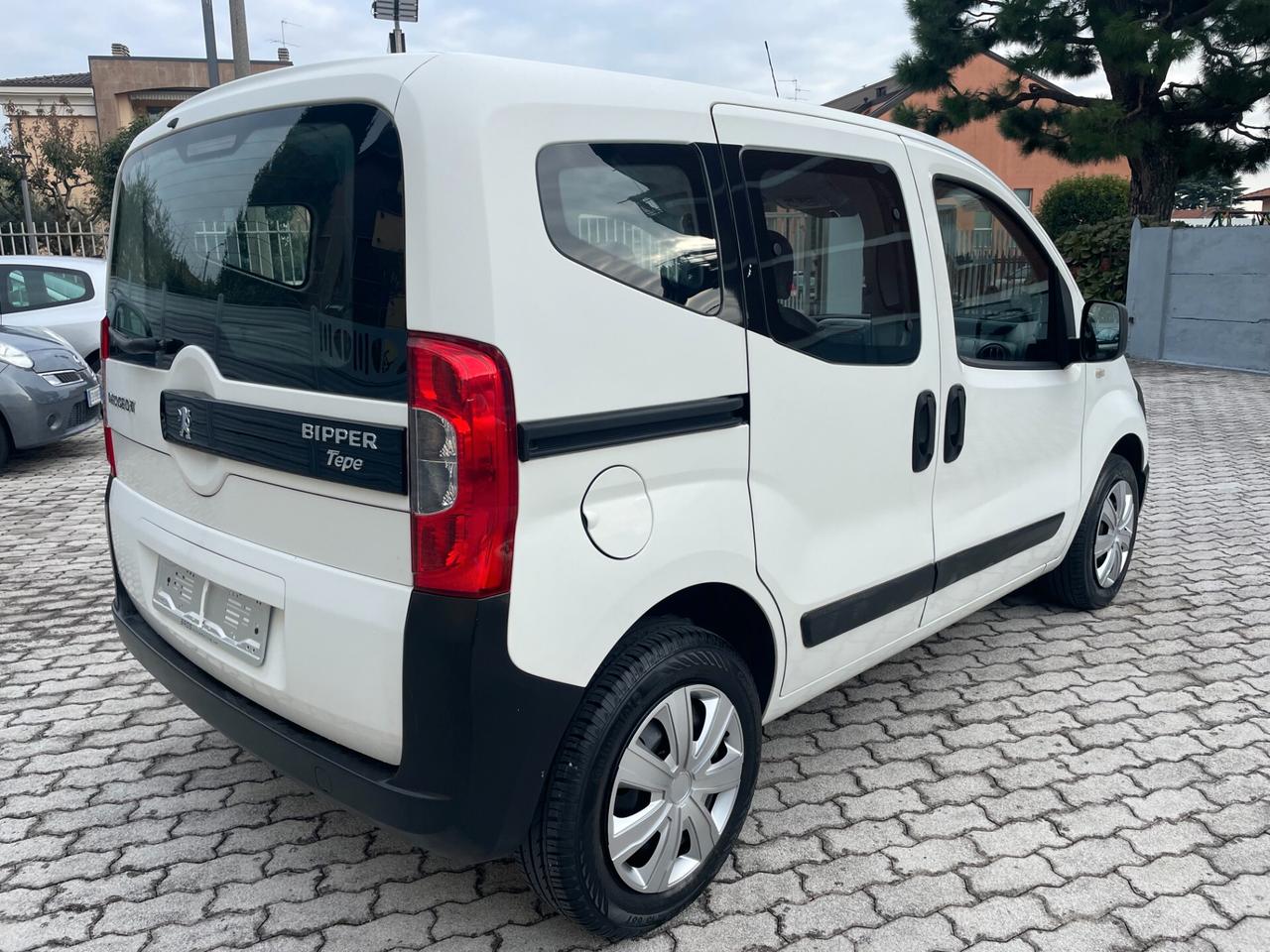 Peugeot Bipper Tepee 1.3 HDi 75 FAP Outdoor AUTOCARRO