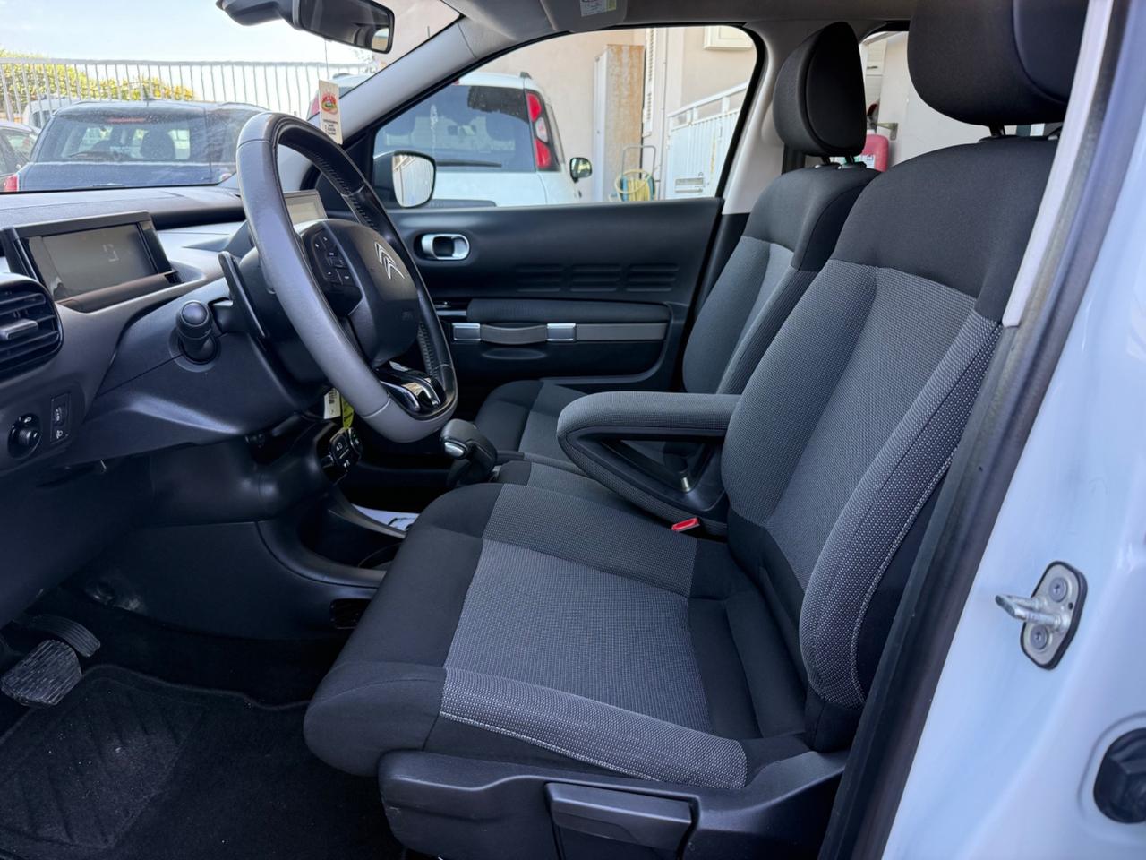 Citroen C4 Cactus BlueHDi 100 S&S ETG6 Shine