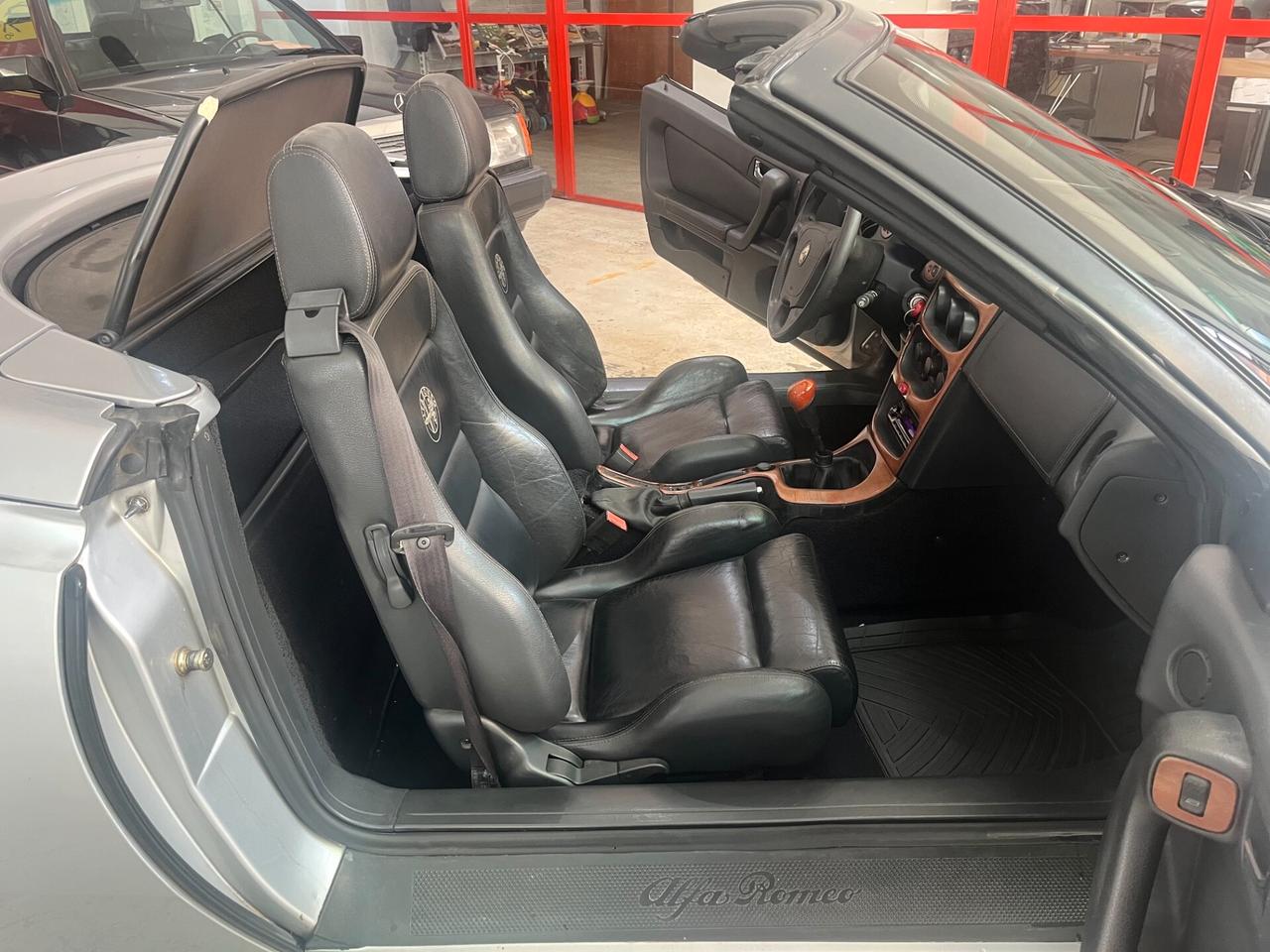 Alfa Romeo GTV Spider 2.0i 16V Twin Spark cat
