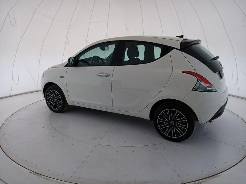 Lancia Ypsilon III 2021 1.0 firefly hybrid Oro s&s 70cv