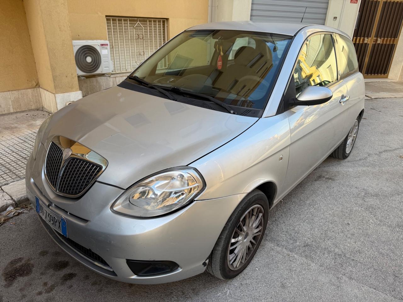 Lancia Ypsilon 1.4 Oro Ecochic GPL