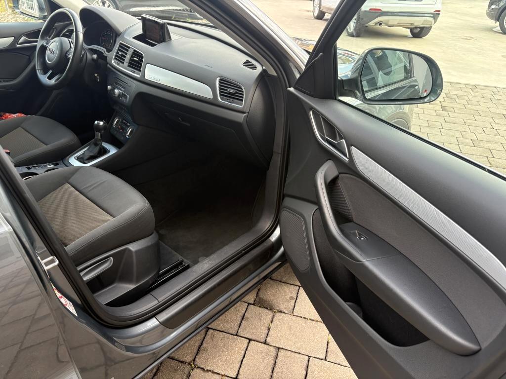 Audi Q3 2.0 TDI 177 CV quattro S tronic Business