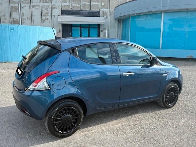 Lancia Ypsilon x neopatentati