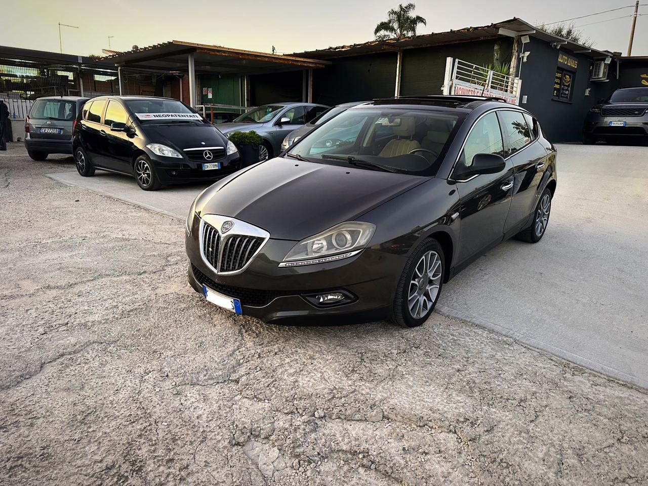 Lancia Delta 2.0 MJT DPF Platinum Extra Full Garanzia 12 Mesi