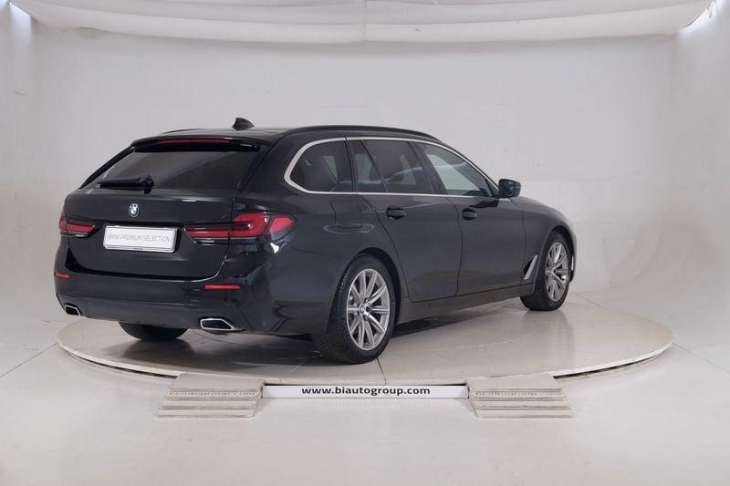 BMW Serie 5 Touring Serie 5 G31 2020 Touring LCI D 520d Touring mhev 48V Business auto