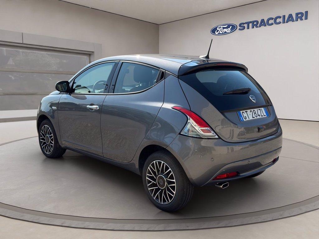 LANCIA Ypsilon 1.0 firefly hybrid Platino s&s 70cv del 2024