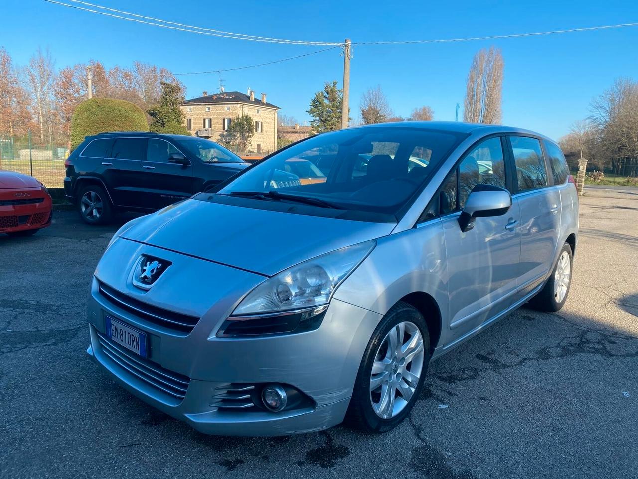 Peugeot 5008 1.6 e-HDi 112CV Stop&Start cambio robotizzato Active