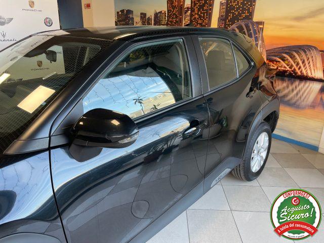 TOYOTA Yaris Cross 1.5 Hybrid E-CVT Business