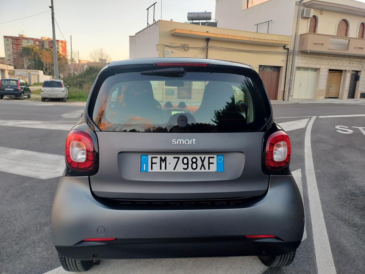 Smart ForTwo 1000 52 kW MHD coupé passion