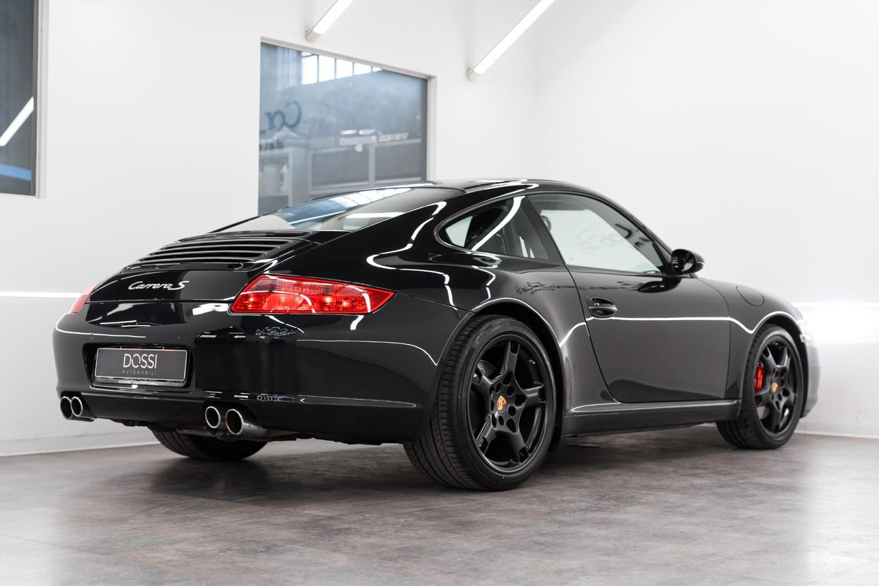 Porsche 911 Carrera S Coupé--FIRST PAINT--