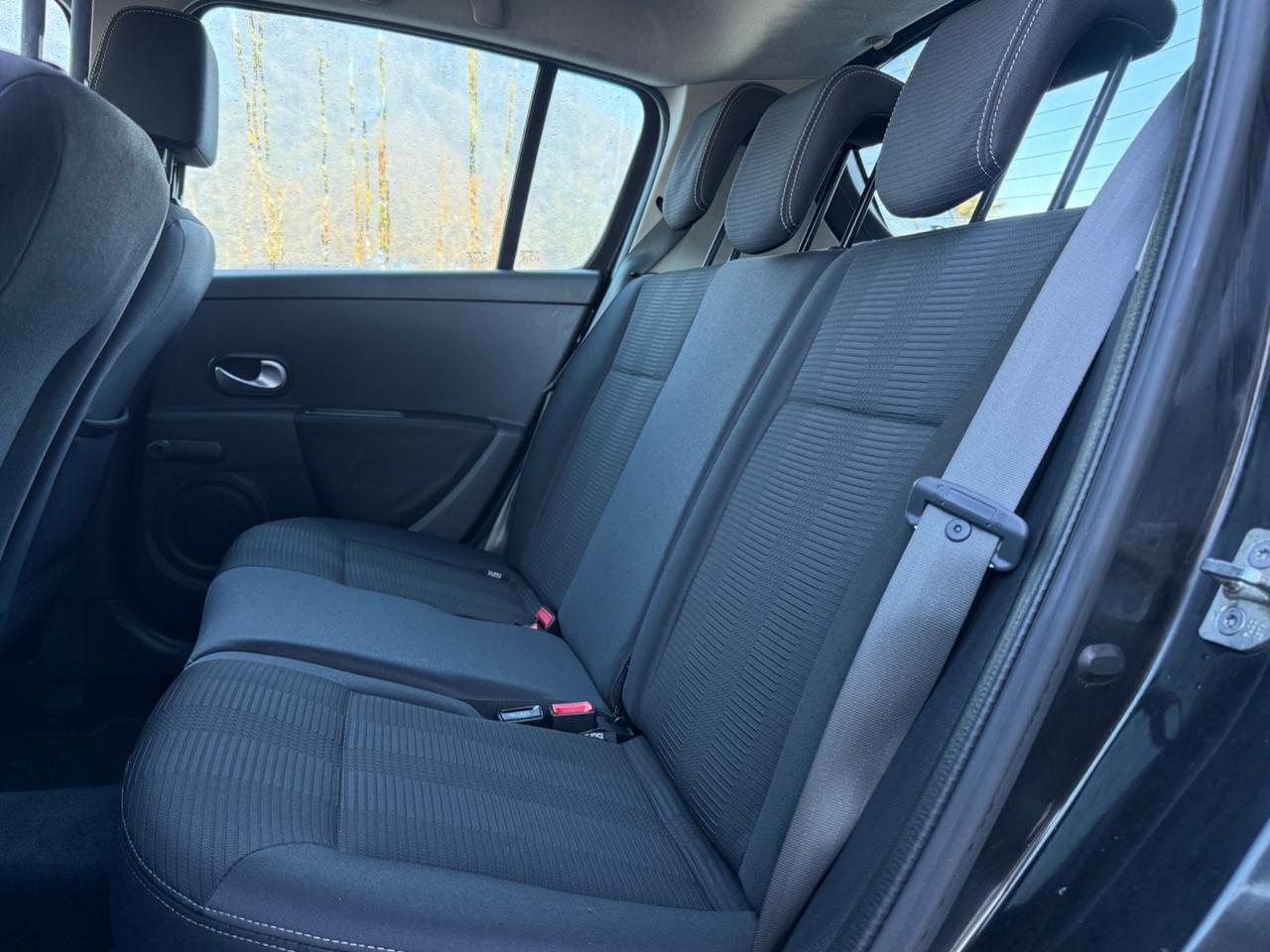 Renault Clio 1.2 16V 5 porte |NEOPATENTATI