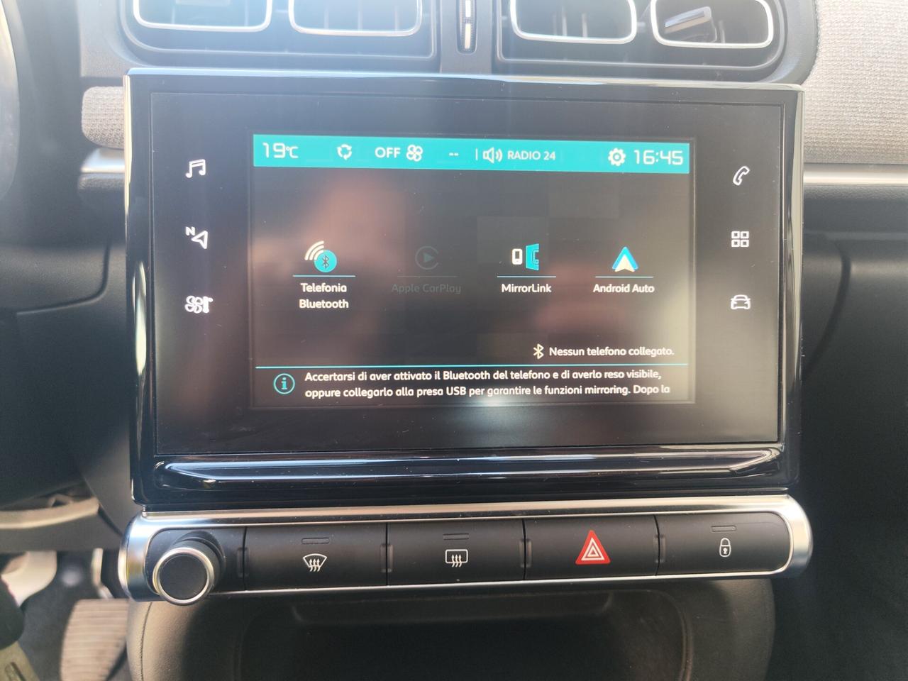 Citroen C3 PureTech 82 SCHINE solo 100 mkm