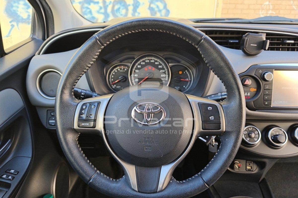 TOYOTA Yaris 1.0 3 porte Active