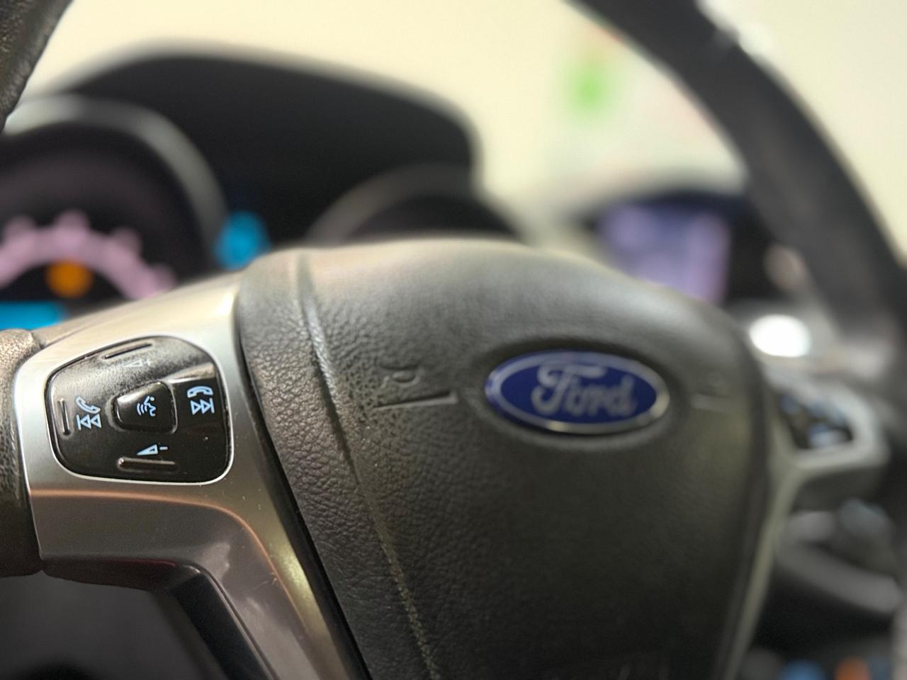 Ford B-Max 1.4 90 CV GPL Titanium