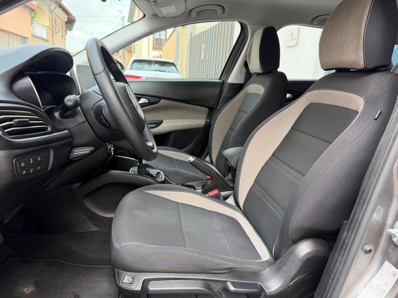 Fiat Tipo 1.4 T-Jet 120CV GPL SW Lounge