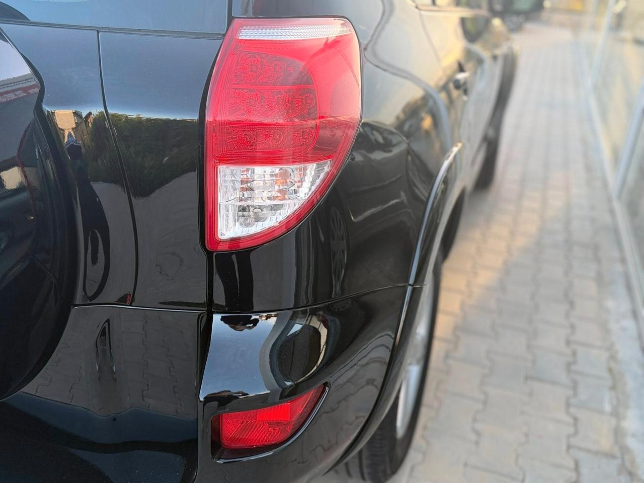 Toyota RAV 4 2.2 D-4D 177 CV sol