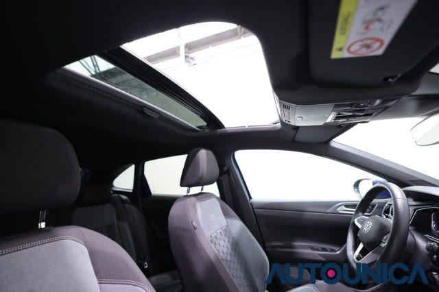 VOLKSWAGEN Taigo 1.0 TSI 115 CV R-LINE FARI LED TETTO PANORAMA