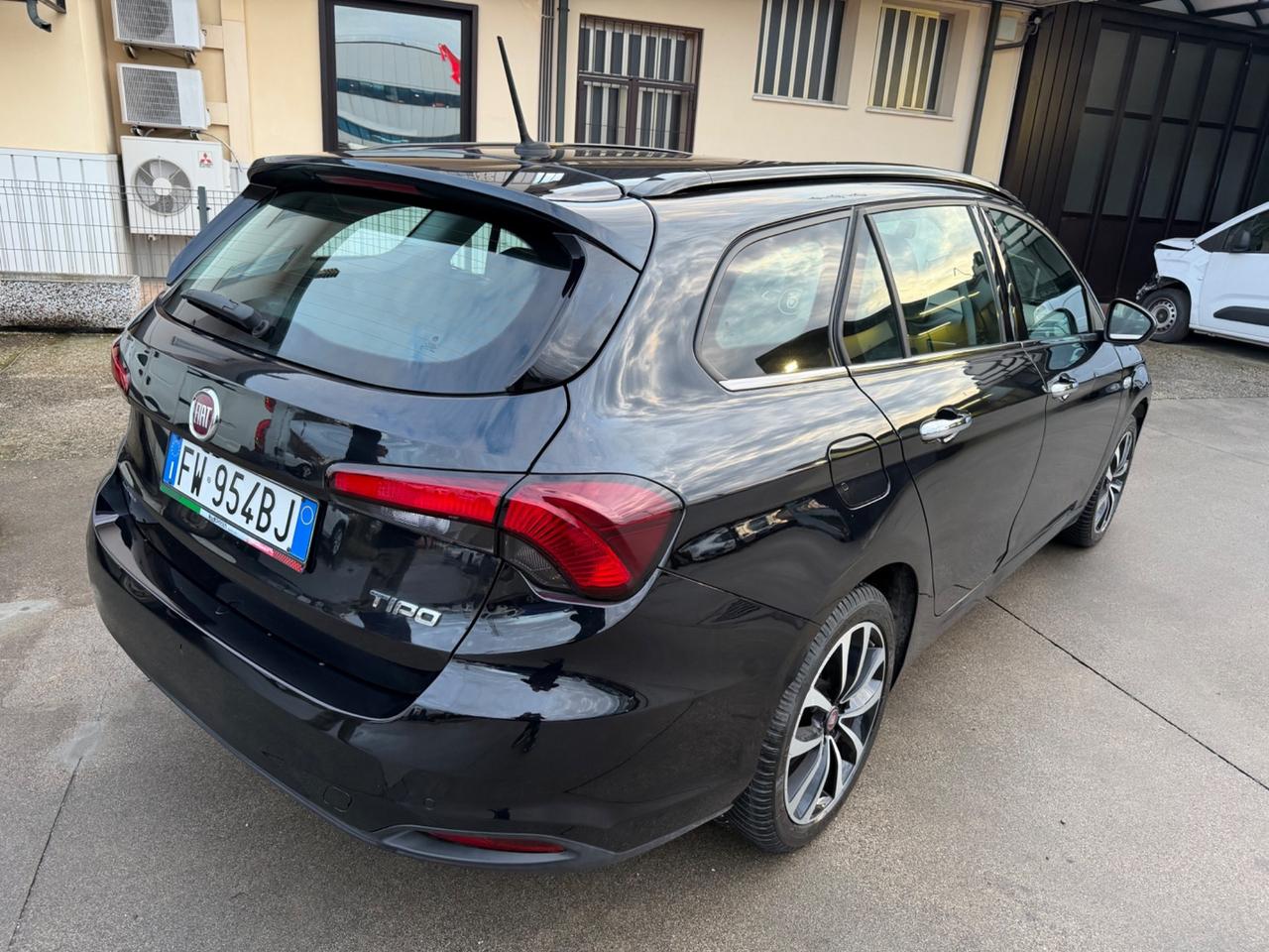 Fiat Tipo 1.6 Mjt S&S SW S-Design