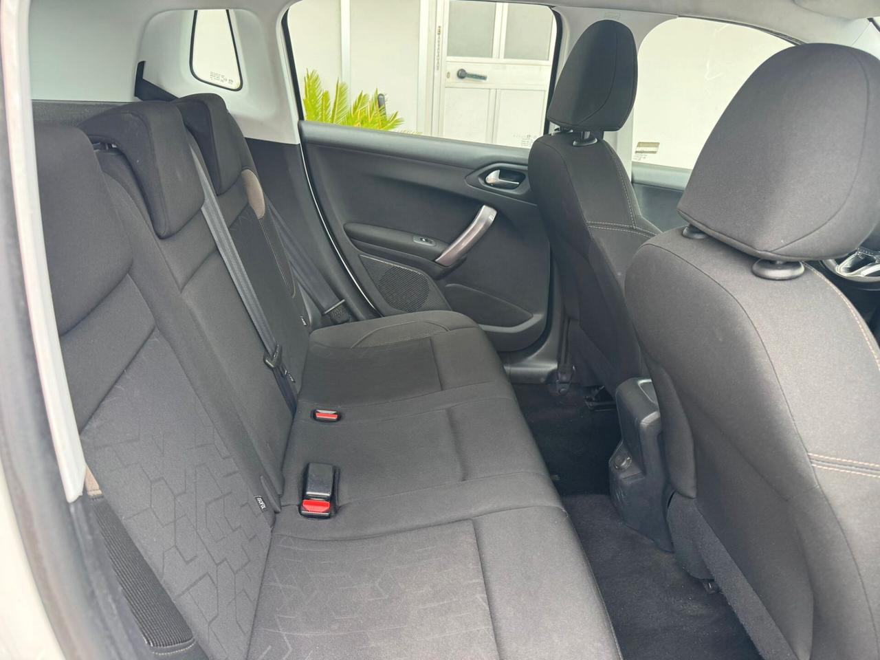 Peugeot 2008 PureTech 82 Allure