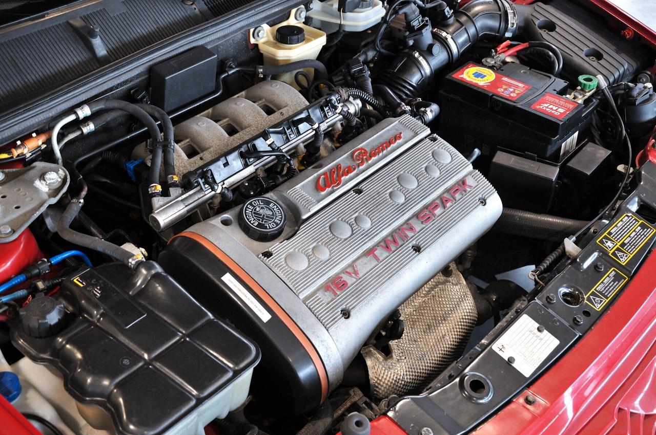 Alfa Romeo 145 2.0i 16V Twin Spark cat Quadrifoglio
