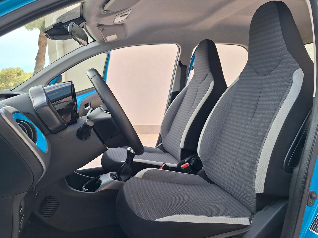 Toyota Aygo 1.0 5 porte x-cool 35000 km 2019