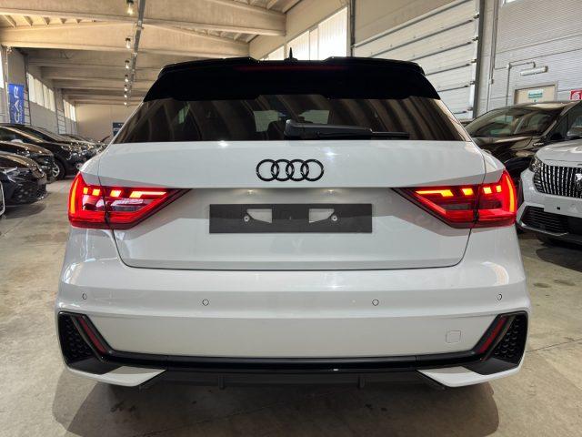 AUDI A1 SPB 30 TFSI 116 CV Identity Black S line "17 Sline