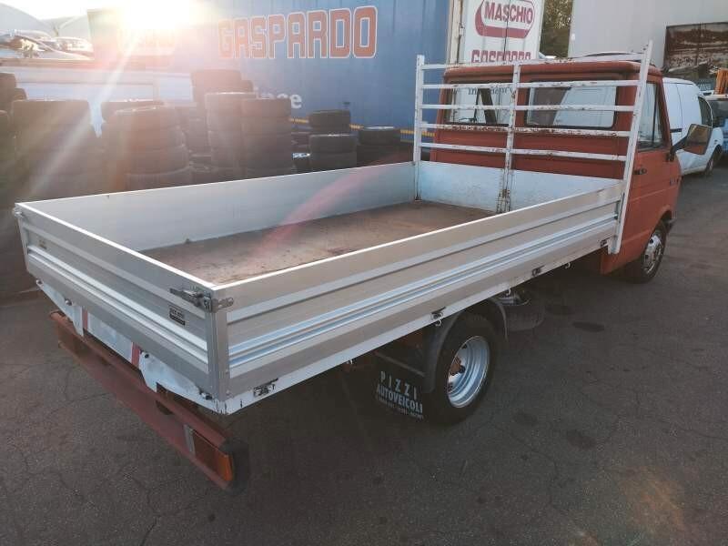 IVECO DAILY 35F8 CASSONE FISSO