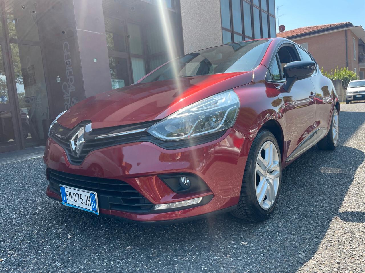 Renault Clio dCi 8V 75 CV Start&Stop 5 porte Energy Duel OK NEOPATENTATI