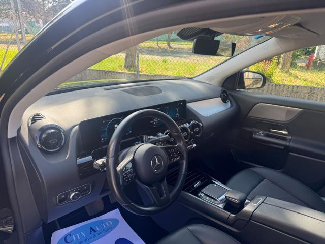 MERCEDES-BENZ GLA 180 d Automatic Business NAVI+RETR. SOLI KM. 41.200
