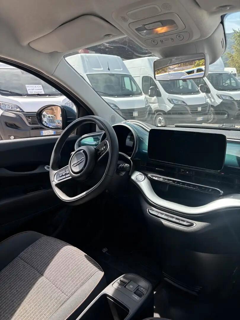Fiat 500 500e Berlina 42 kWh Icon