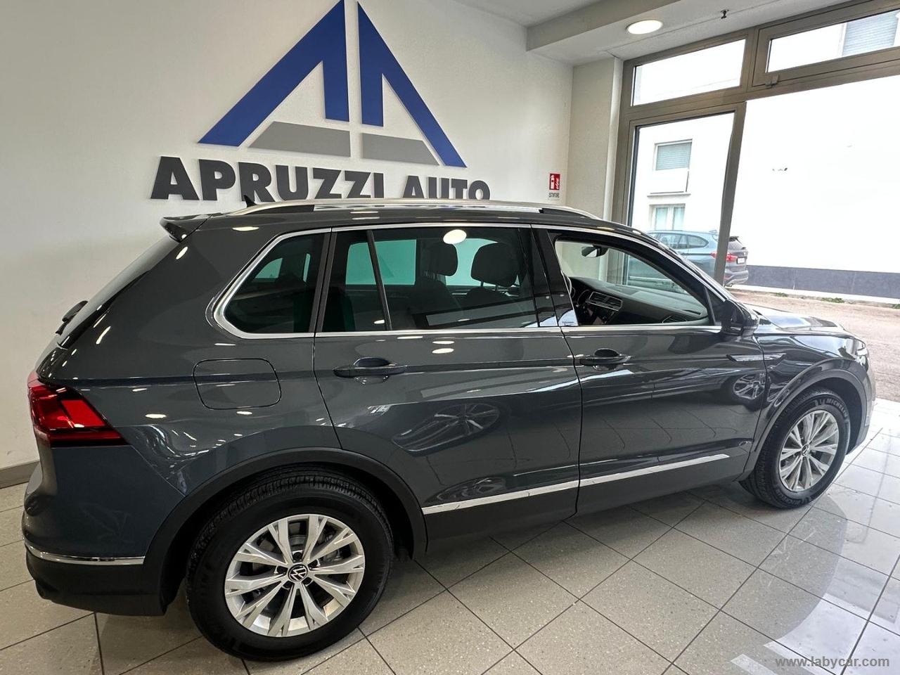 VOLKSWAGEN Tiguan 2.0 TDI 150CV SCR DSG Life